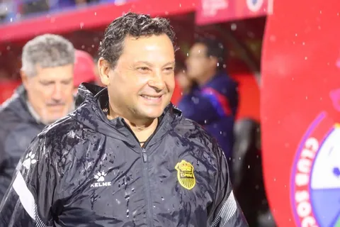 ¡ÚLTIMA HORA! Concacaf no muestra piedad y liquida a Jeaustin Campos con un castigo histórico por sus gestos contra Municipal