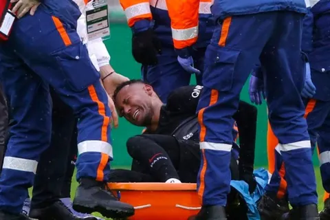 Preocupación en el PSG de Keylor Navas por una terrible lesión de Neymar
