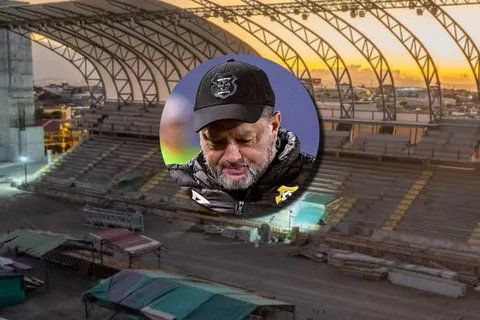 Jafet Soto preocupado por accidente en el estadio.