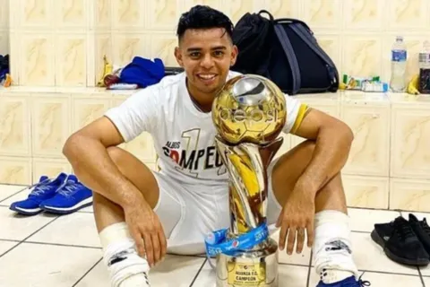 Alexander Larín tiene una oferta para jugar en el exterior