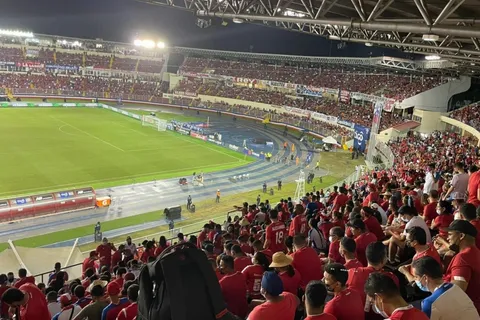 ¡Así se vivió la remontada de Panamá contra El Salvador desde el estadio!