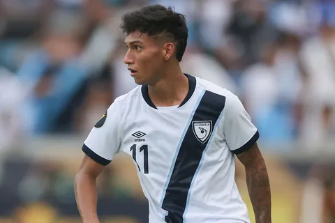 Lo festeja Guatemala: Rudy Muñoz da el gran salto en su carrera antes de enfrentar a Estados Unidos en la Copa Oro