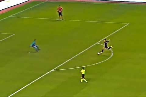 Brandon Aguilera dejó en ridículo al arquero del Deportivo Saprissa [VIDEO]