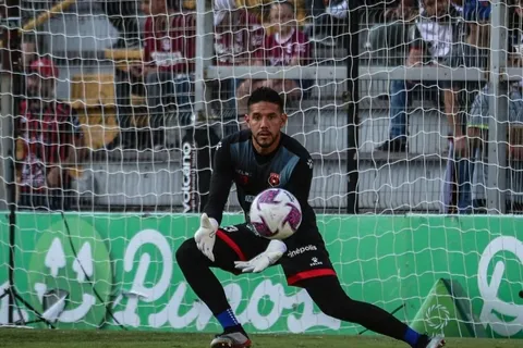 Leonel Moreira continuará en Alajuelense y se desvincula del Pachuca