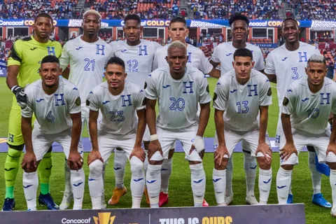 Honduras anunció su convocatoria para enfrentar a México