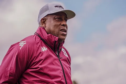 La limpieza de Saprissa se cobra una nueva víctima pero Hernán Medford aún no decidió entre dos figuras: “Solo uno seguirá”