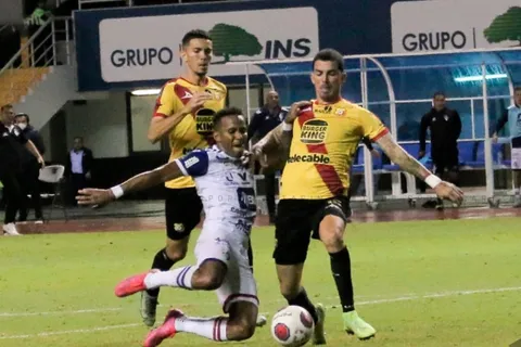 ¡No habrá bicampeonato! Cartaginés avanza a la final tras eliminar a Herediano