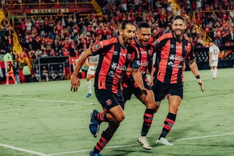 Alajuelense se ilusiona con la 31.