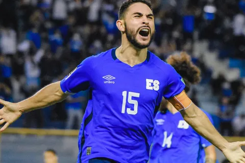 alex roldan-el salvador-bolillo gomez