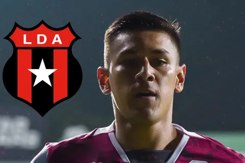 "Todo el mundo sabe": Óscar Duarte dispara donde más le duele a Alajuelense