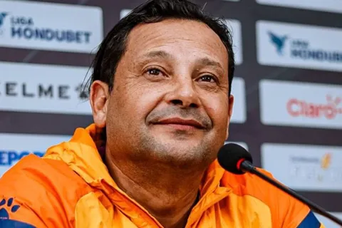 Las cuatro buenas noticias para Jeaustin Campos y Real España luego del debut en el Apertura 2025