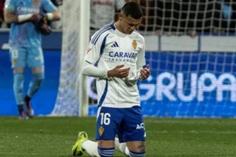El gesto de Kervin Arriaga que enamora al Real Zaragona y que es aplaudido en Honduras