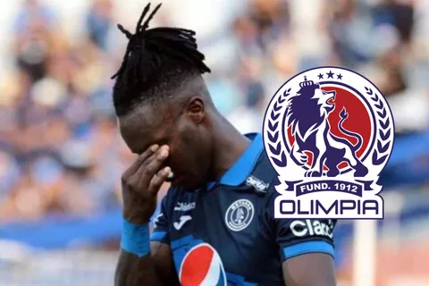 Rubilio Castillo con la camisa de Motagua.