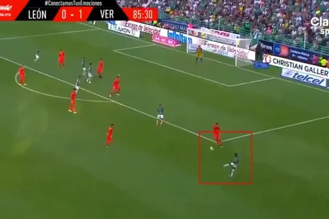 Joel Campbell da magistral asistencia en empate de León contra Veracruz