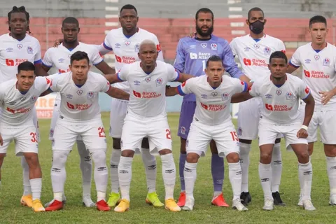 Olimpia comienza su largo viaje a México