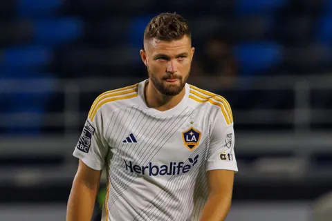 Eriq Zavaleta podría jugar en Centroamérica. (Foto: Getty Images)