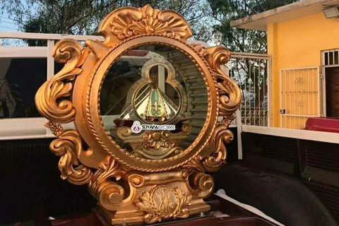 Virgen de Suyapa sobrevuela Honduras