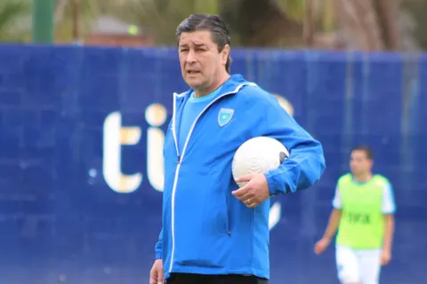 Luis Fernando Tena reveló los 3 legionarios que se sumarán para Guatemala en la Nations League