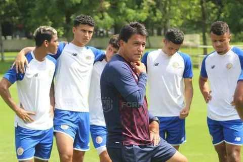 Vladimir Quesada tras fracaso de La Sele Sub-20: "No se acaba el fútbol, ni la vida"