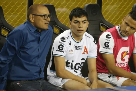Zarco Rodríguez explicó por qué Leo Menjívar no es titular en Alianza