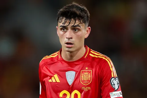 ¿Por qué no juega Pedri en España vs. Bélgica por los cuartos del Mundial 2026?
