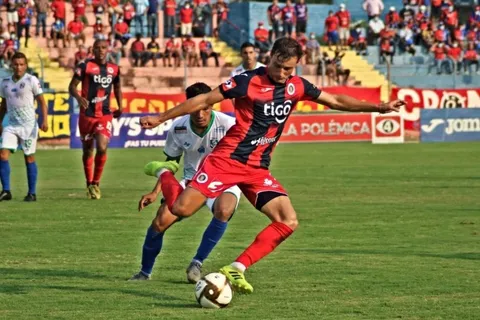 Tomás Granitto fue elogiado luego de su gran partido con FAS del Torneo Clausura 2021