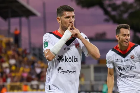 Alajuelense responde sobre el caso Alberto Toril.