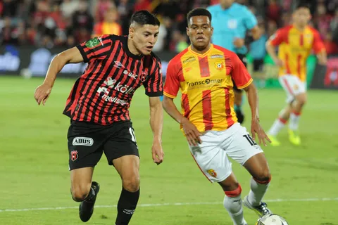 Cuántos títulos oficiales tienen Alajuelense y Herediano antes de disputar la Supercopa 2026