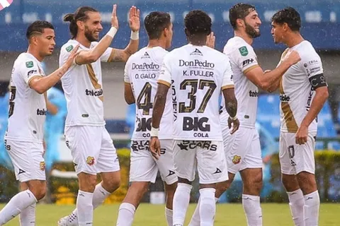 Herediano y Santos: Los grandes granadores de la jornada 19