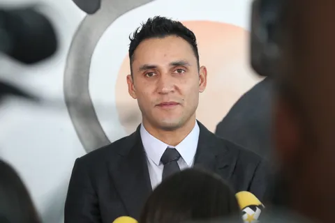 Caballos, bienes raíces y fundaciones: así es la fortuna que Keylor Navas guarda fuera de Costa Rica