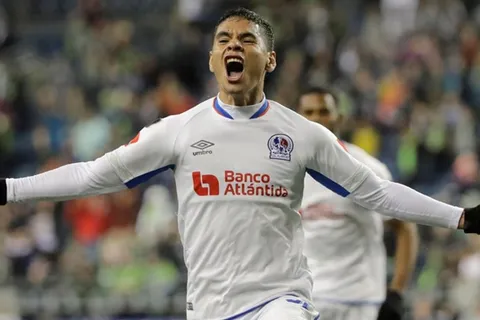 Olimpia buscará retener a Carlos Pineda