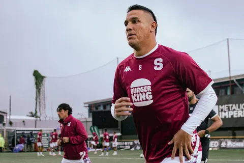 David Guzmán está molesto por las opiniones en contra de Saprissa.