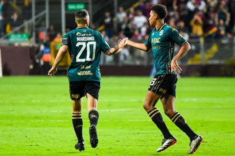 Saprissa vuelve a ser perjudicado.