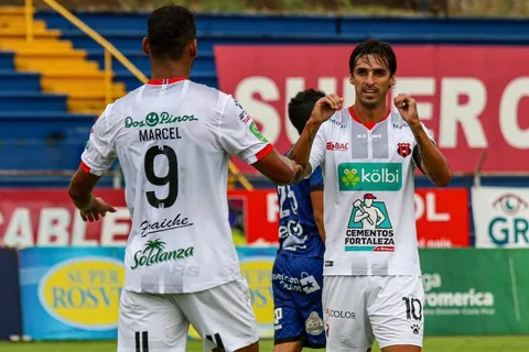 Oficial: Alajuelense no contará con sus figuras ante Atlanta