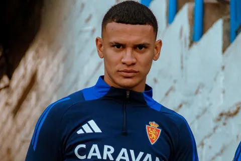 Real Zaragoza ya comienza a definir su futuro en caso de salvación: ¿Arriaga en planes?