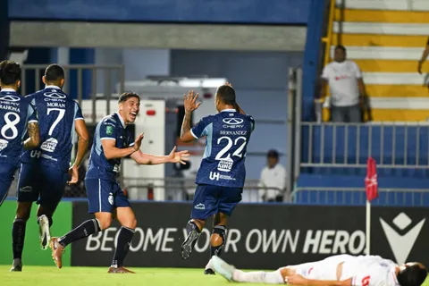 Cartaginés eliminó a Olimpia y es finalista de la Copa Centroamericana.