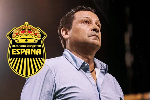 El fuerte castigo que afrontaría Jeaustin Campos en Real España tras polémico show contra los árbitros