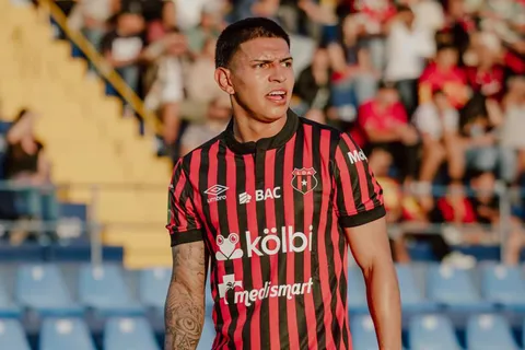 alejandro bran-alajuelense-