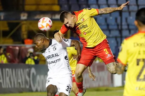 Comunicaciones y Herediano empataron 0-0 por la ida de los cuartos de final de la Copa Centroamericana 2023