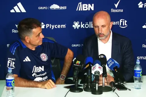 Claudio Vivas podría no tener asegurada su salida. (Foto: Columbia)
