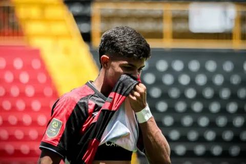 Isaac Badilla fue atacado después de la Gran Final.