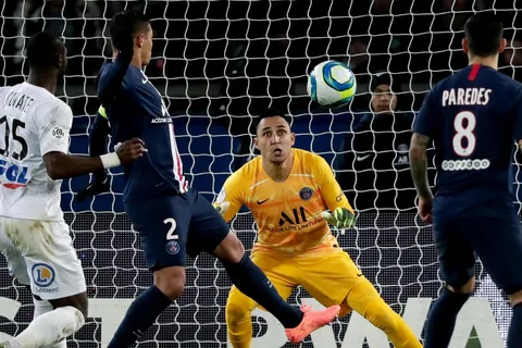 Ayuda a elegir a Keylor Navas como mejor arquero de la Ligue 1
