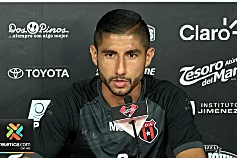 Luis Sequeira le envió contundente mensaje a la directiva de Alajuelense