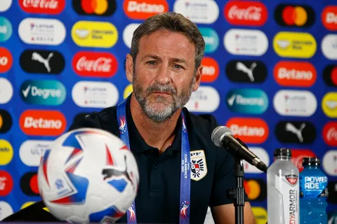 Toda Panamá consternada por la lesión que dejaría sin Mundial 2026 a una figura de Thomas Christiansen: "Terrible noticia, será operado"