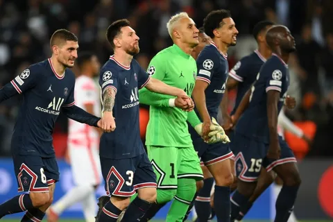 El particular "saludo" de la Ligue 1 a Keylor Navas este 1° de diciembre