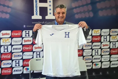 La Selección de Honduras presenta a Diego Vásquez