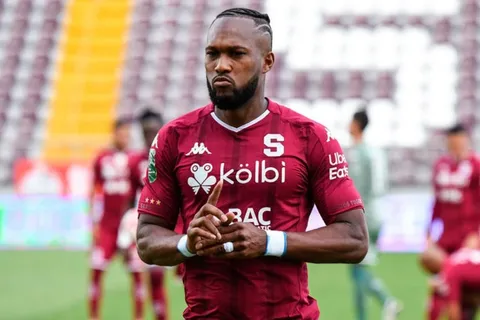 Kendall Waston lanza advertencia: "No nos vamos a rendir jamás"