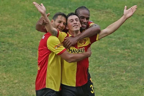 Celso Borges y Goztepe extienden su racha festiva