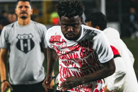 Vocero de Alajuelense se mostró indignado por la ausencia de Freddy Góndola