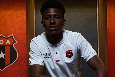 La cifra millonaria que Alajuelense recibirá por la venta de Josimar Alcócer a Europa